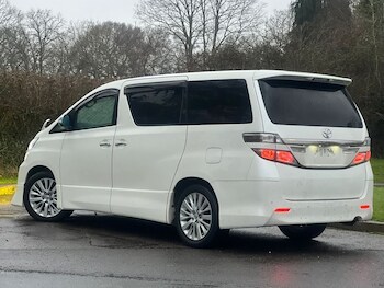 Used Toyota Vellfire 2012 for sale - 77319757: Photo