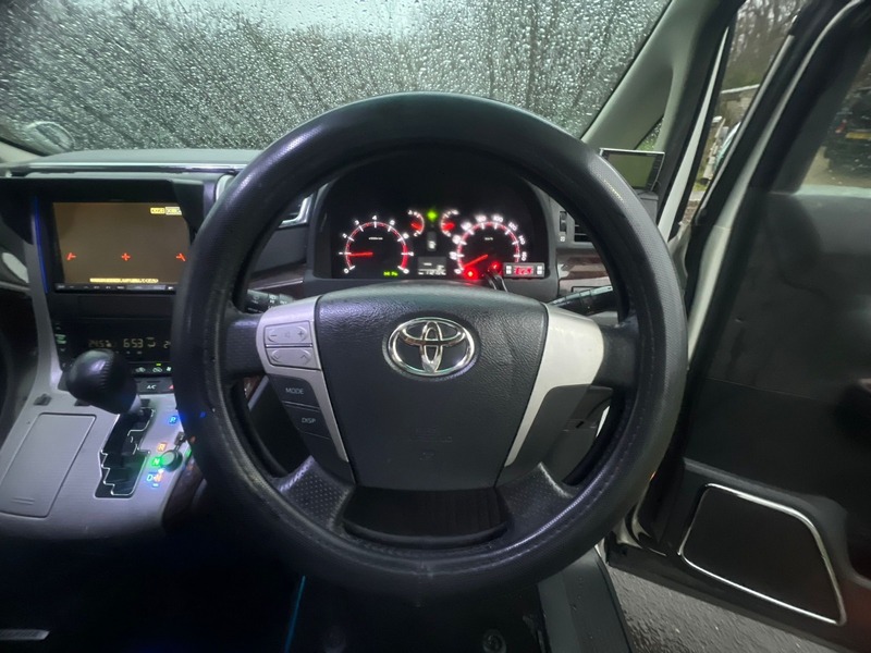 Used Toyota Vellfire 2012 for sale - 77319757: Photo 6