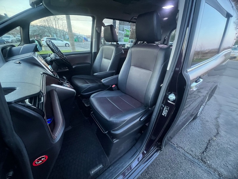 Used Toyota Voxy 2015 for sale - 77166055: Photo 13