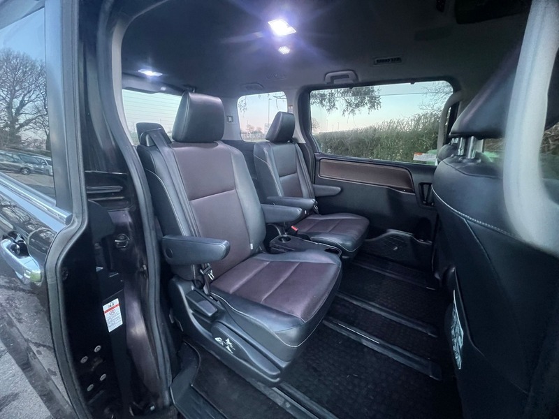 Used Toyota Voxy 2015 for sale - 77166055: Photo 14