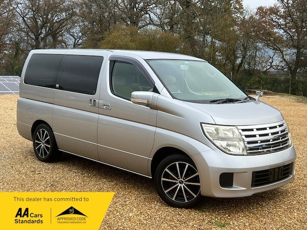 Used Nissan Elgrand 2007 for sale - 73065011: Photo 1