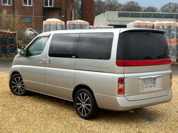 Used Nissan Elgrand  for sale - 73065011: Photo