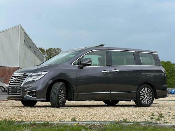 Used Nissan Elgrand 2014 for sale - 74761659: Photo 5