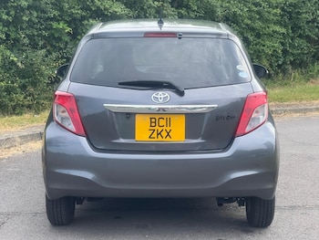 Used Toyota Yaris 2011 for sale - 79264236: Photo