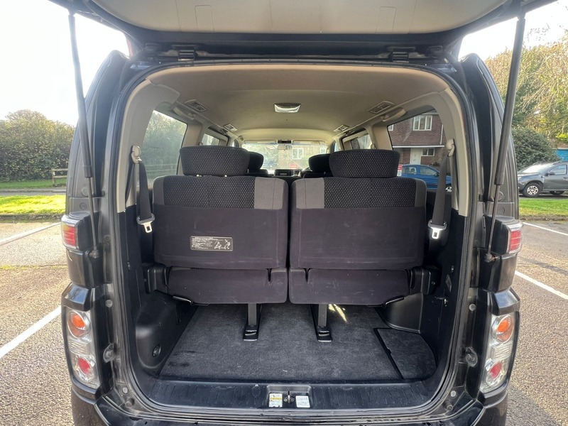 Used Nissan Elgrand 2007 for sale - 76670714: Photo 15