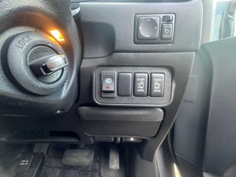 Used Nissan Elgrand 2007 for sale - 76670714: Photo 7