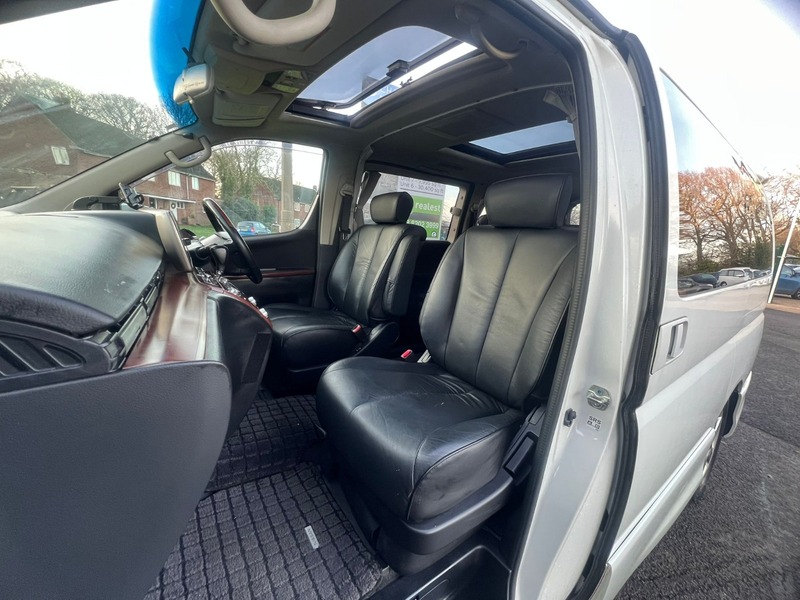 Used Nissan Elgrand 2022 for sale - 76941706: Photo 12