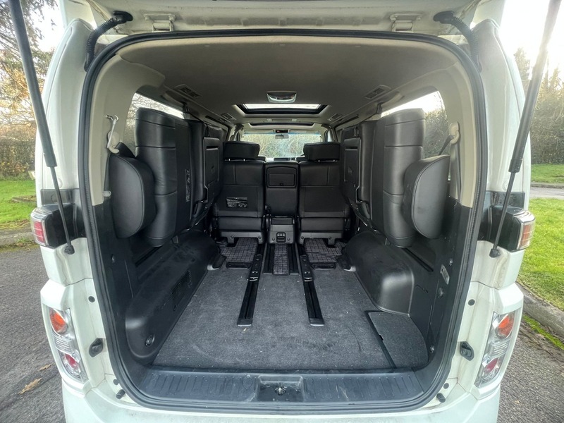 Used Nissan Elgrand 2022 for sale - 76941706: Photo 16