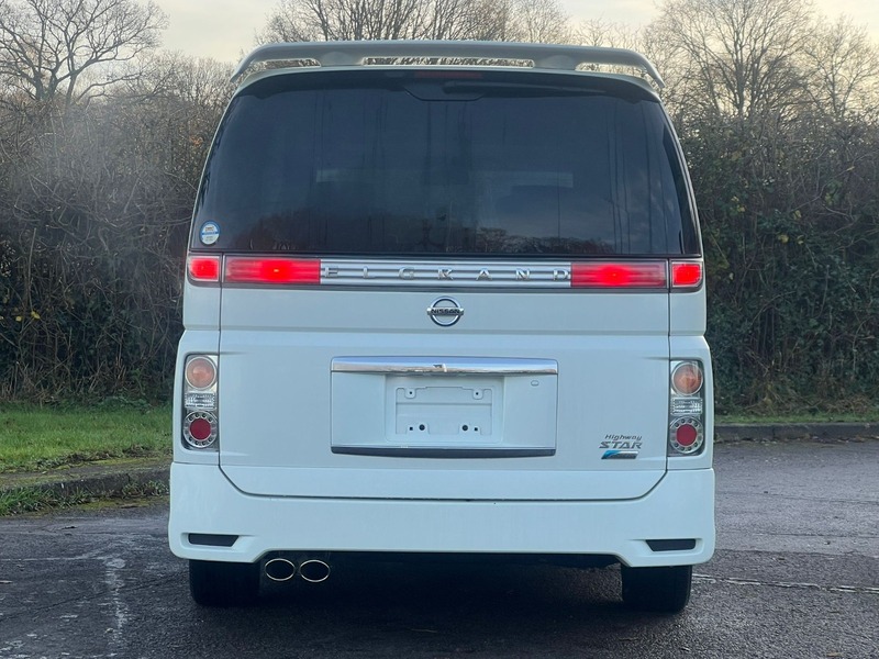 Used Nissan Elgrand 2022 for sale - 76941706: Photo 4