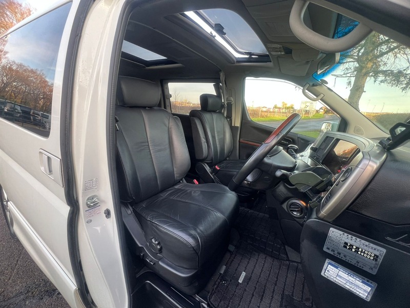 Used Nissan Elgrand 2022 for sale - 76941706: Photo 5