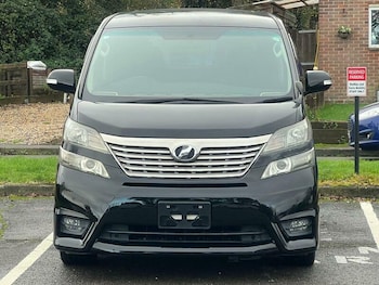 Used Toyota Vellfire 2010 for sale - 76655600: Photo