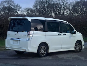 Used Honda Stepwagon 2011 for sale - 77547968: Photo