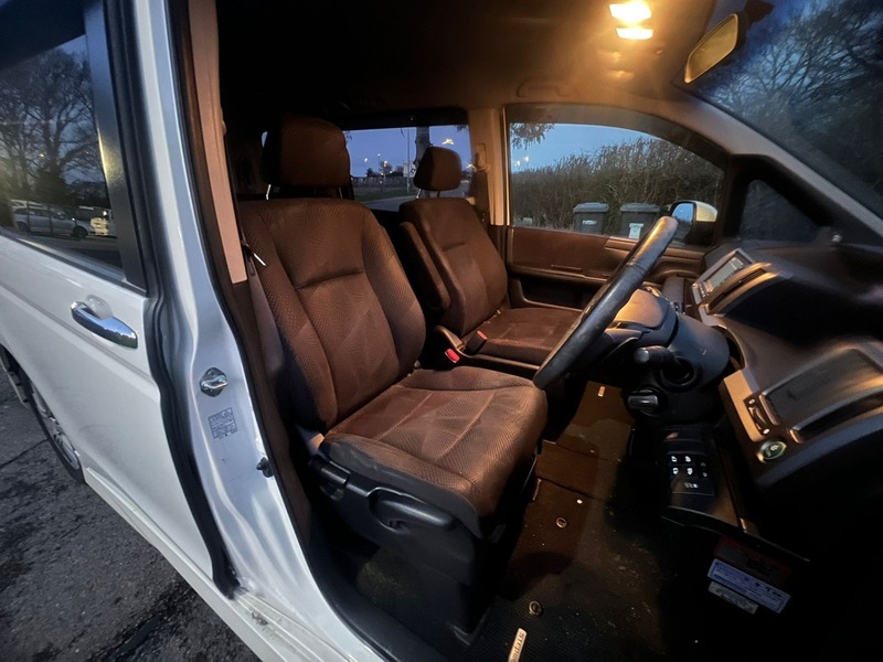 Used Honda Stepwagon 2011 for sale - 77547968: Photo 5