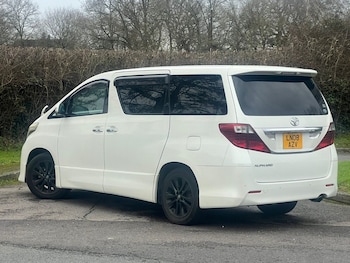 Used Toyota Alphard undefined for sale - 79010124: Photo