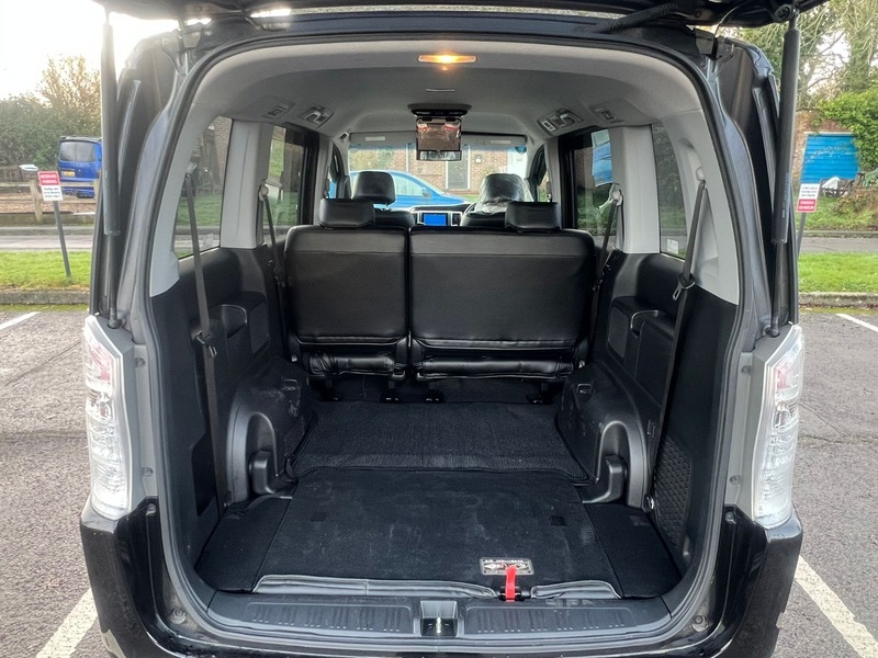 Used Honda Stepwagon 2010 for sale - 76941704: Photo 18