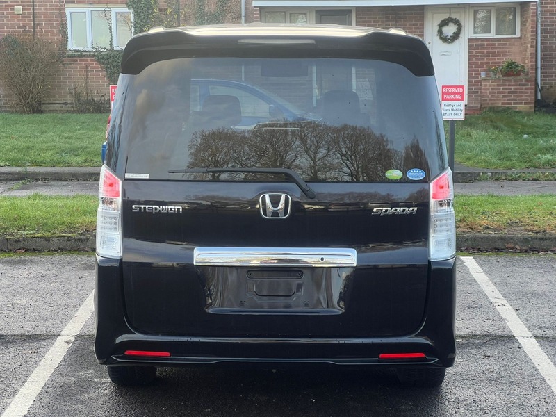 Used Honda Stepwagon 2010 for sale - 76941704: Photo 5