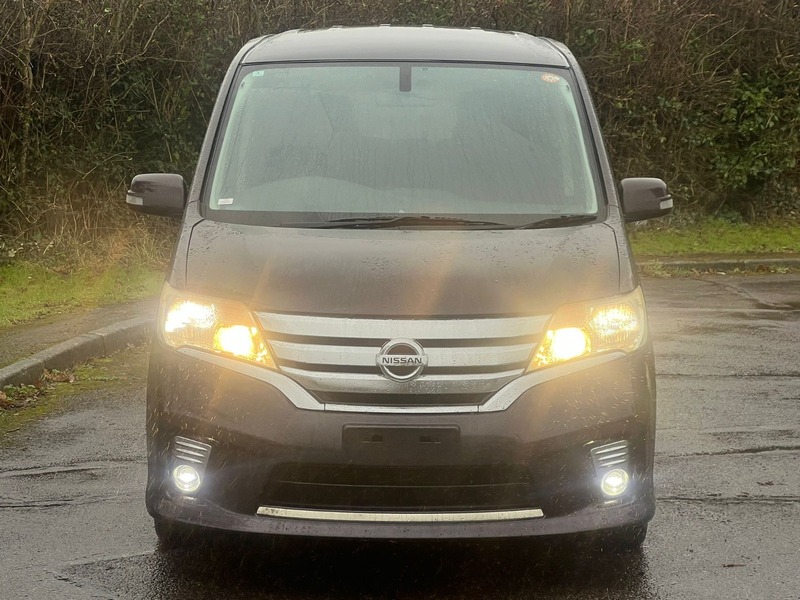 Used Nissan Serena 2012 for sale - 77172862: Photo 2