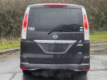 Used Nissan Serena 2012 for sale - 77172862: Photo