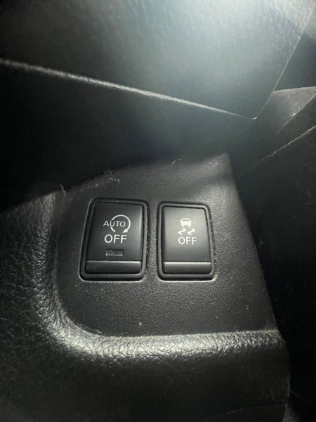 Used Nissan Serena 2012 for sale - 77172862: Photo 9