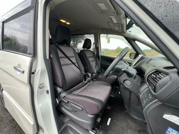 Used Nissan Serena 2018 for sale - 75171903: Photo 3