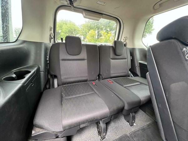 Used Nissan Serena 2018 for sale - 75171903: Photo 9