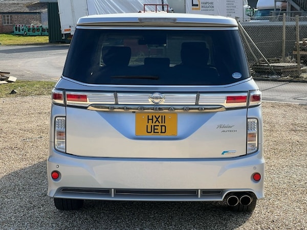Used Nissan Elgrand 2011 for sale - 73971576: Photo 3