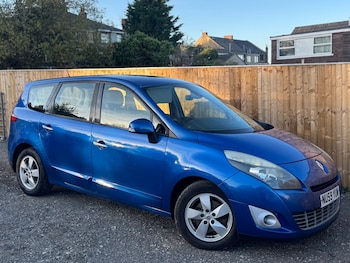 Renault - Grand Scenic