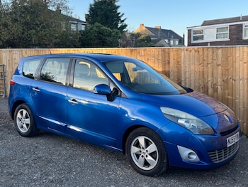 Used Renault Grand Scenic 2009 for sale - 76250737: Photo