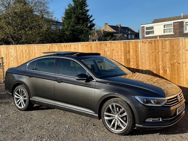 Used Volkswagen Passat 2018 for sale - 76250730: Photo 2