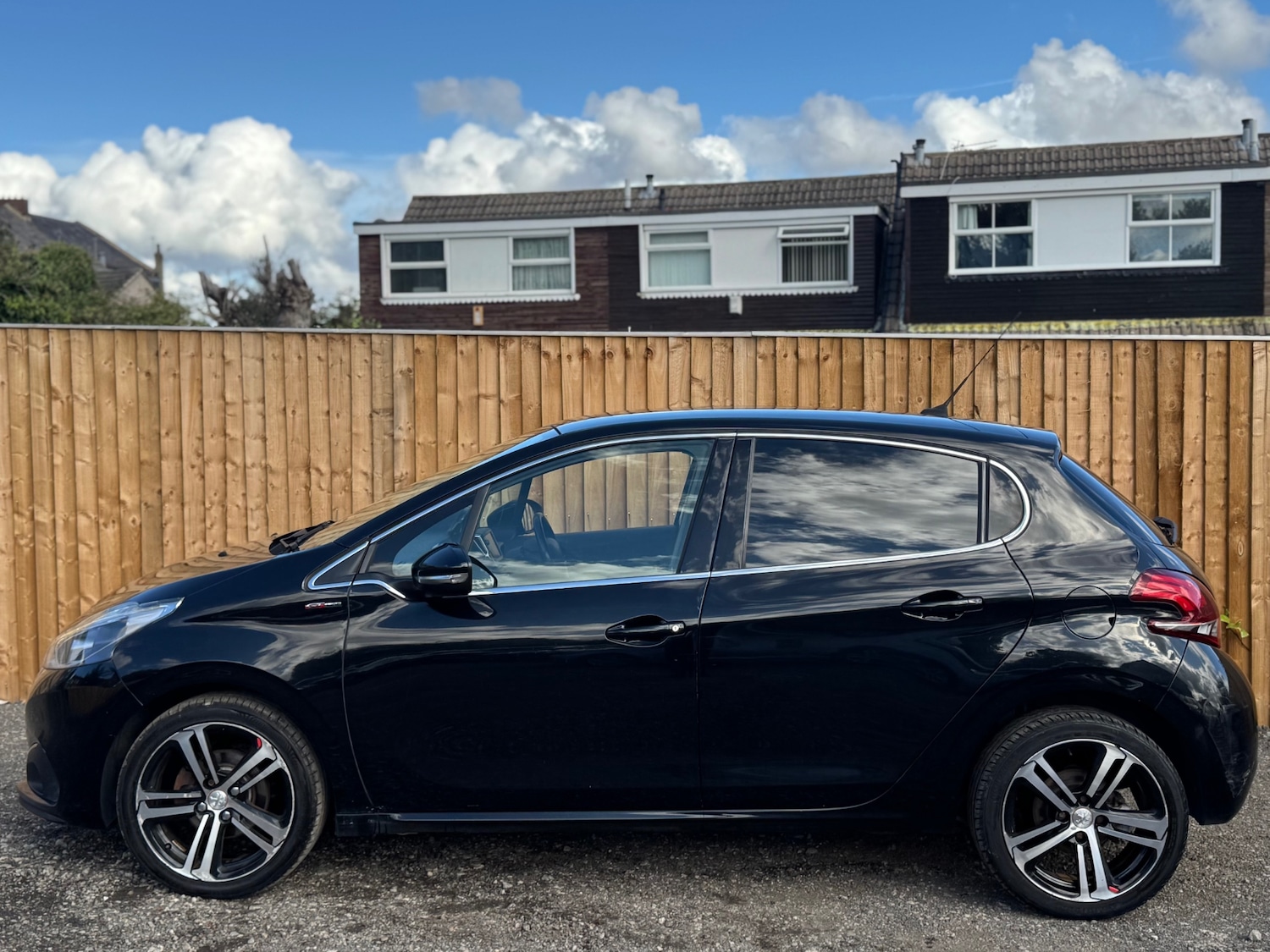 Used Peugeot 208 2016 for sale - 76046439: Photo 7