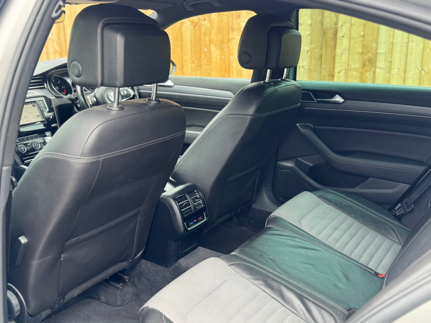 Used Volkswagen Passat 2015 for sale - 76195886: Photo 15