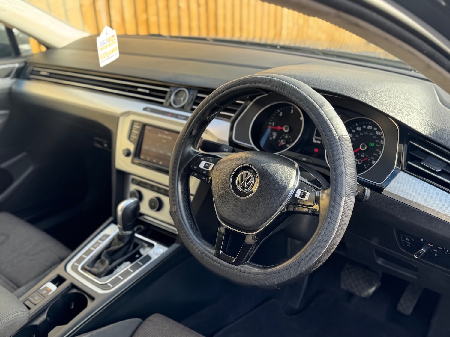 Used Volkswagen Passat 2015 for sale - 76340840: Photo 11