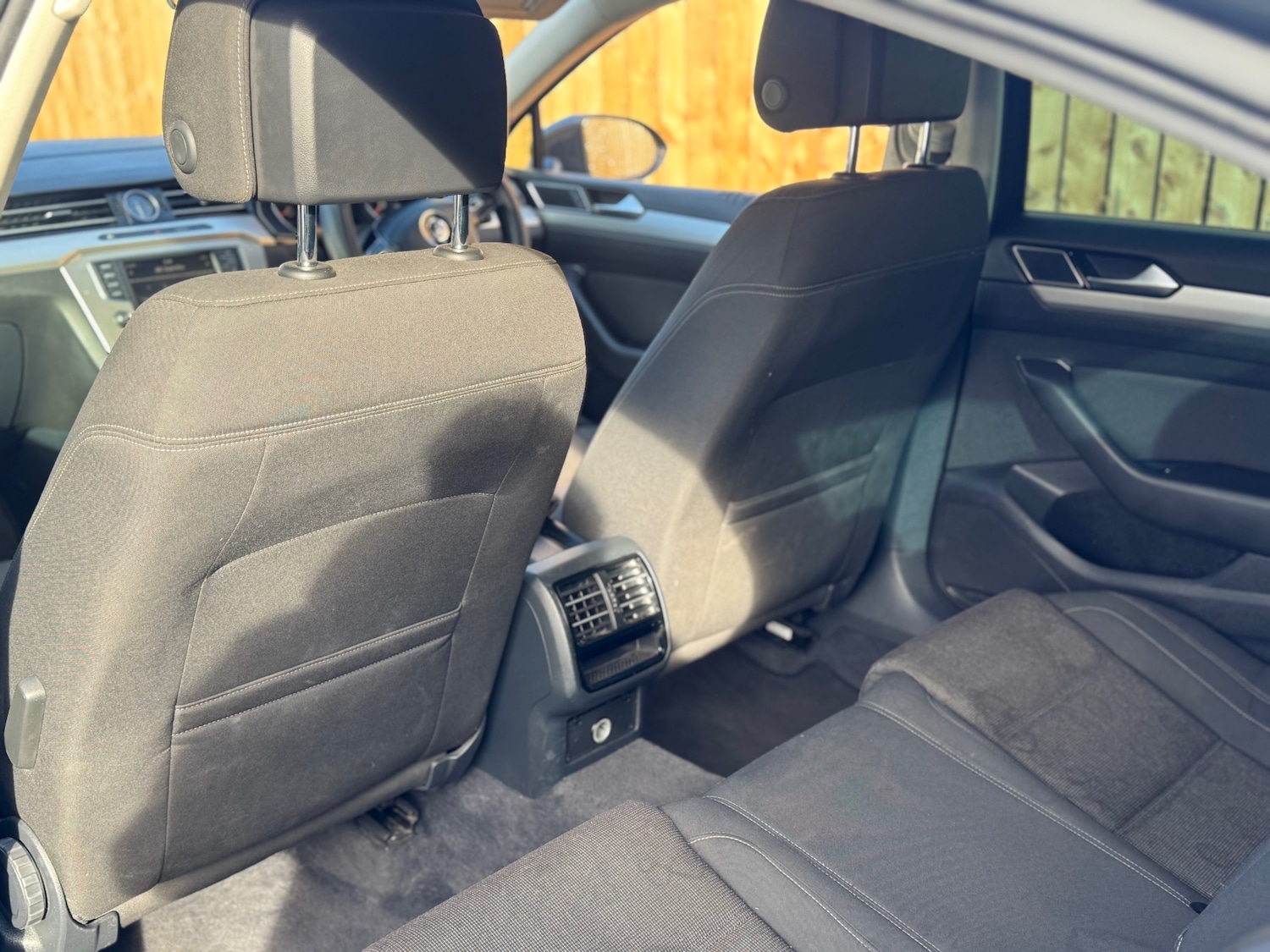 Used Volkswagen Passat 2015 for sale - 76340840: Photo 14