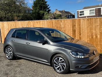 Used Volkswagen Golf 2019 for sale - 76032765: Photo