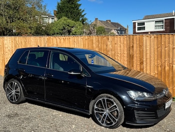 Used Volkswagen Golf 2016 for sale - 76031299: Photo