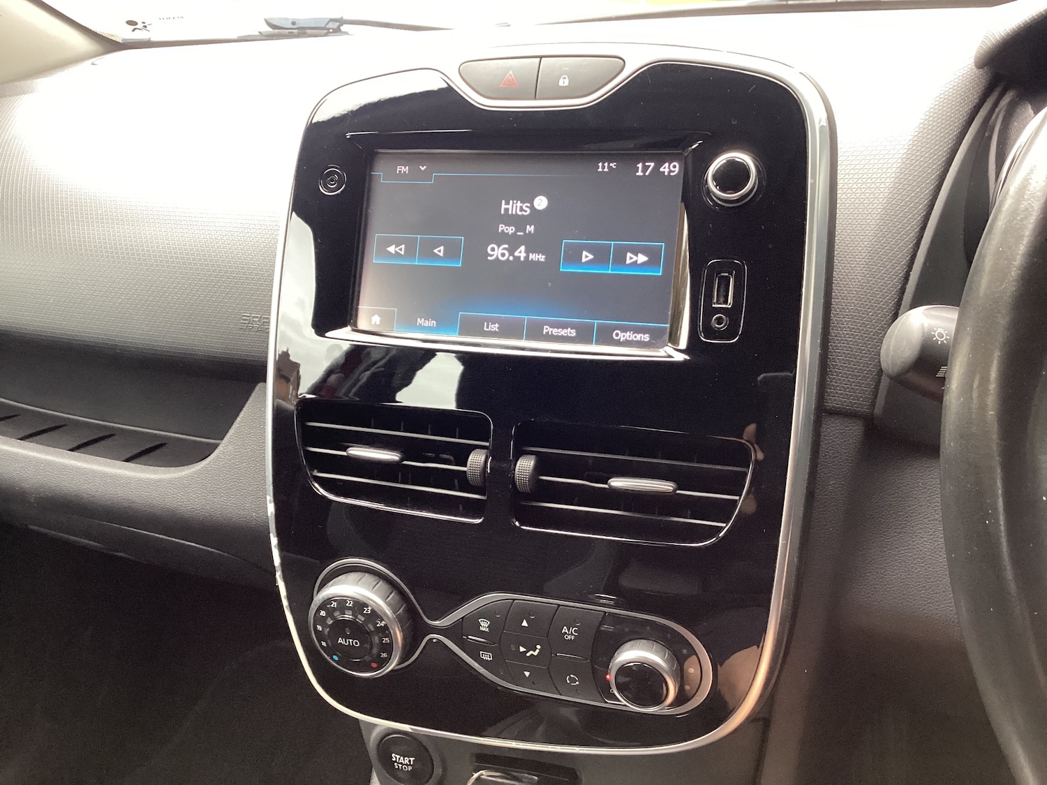 Used Renault Clio 2016 for sale - 78122808: Photo 10