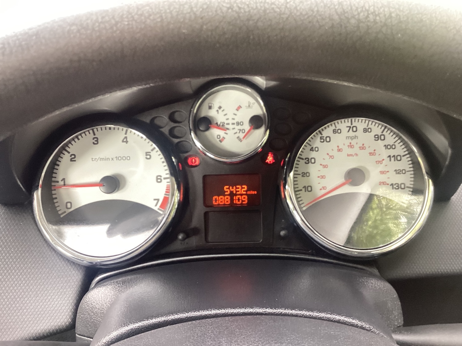 Used Peugeot 207 2011 for sale - 76332056: Photo 14