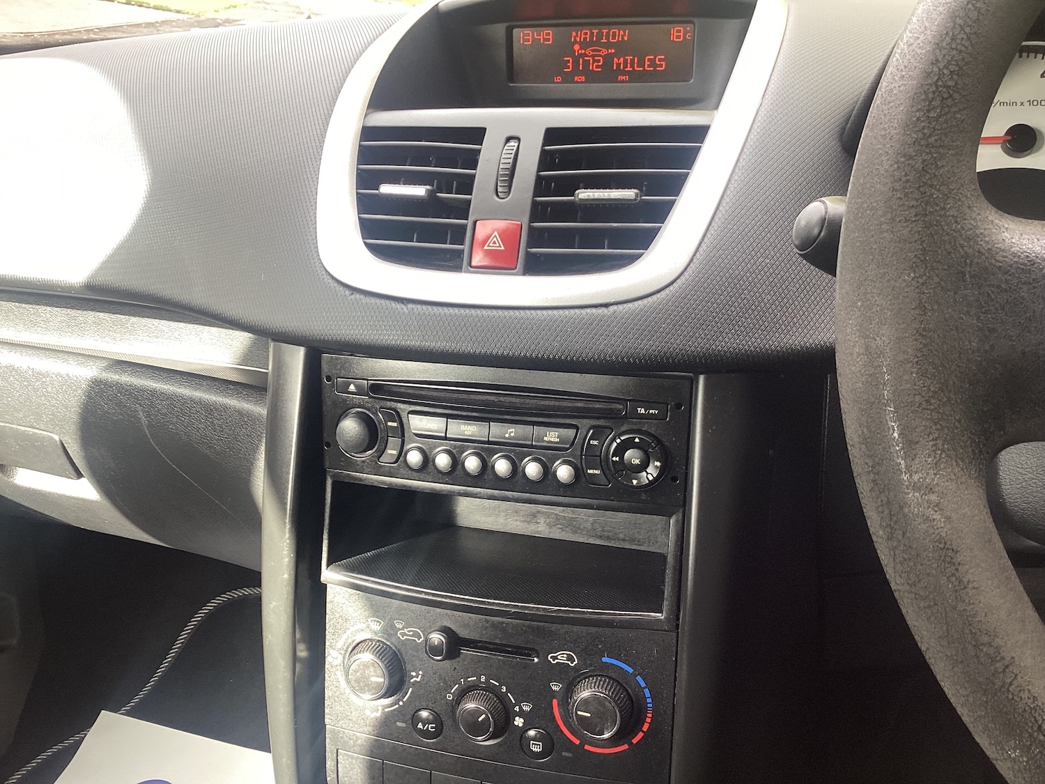 Used Peugeot 207 2011 for sale - 76332056: Photo 15