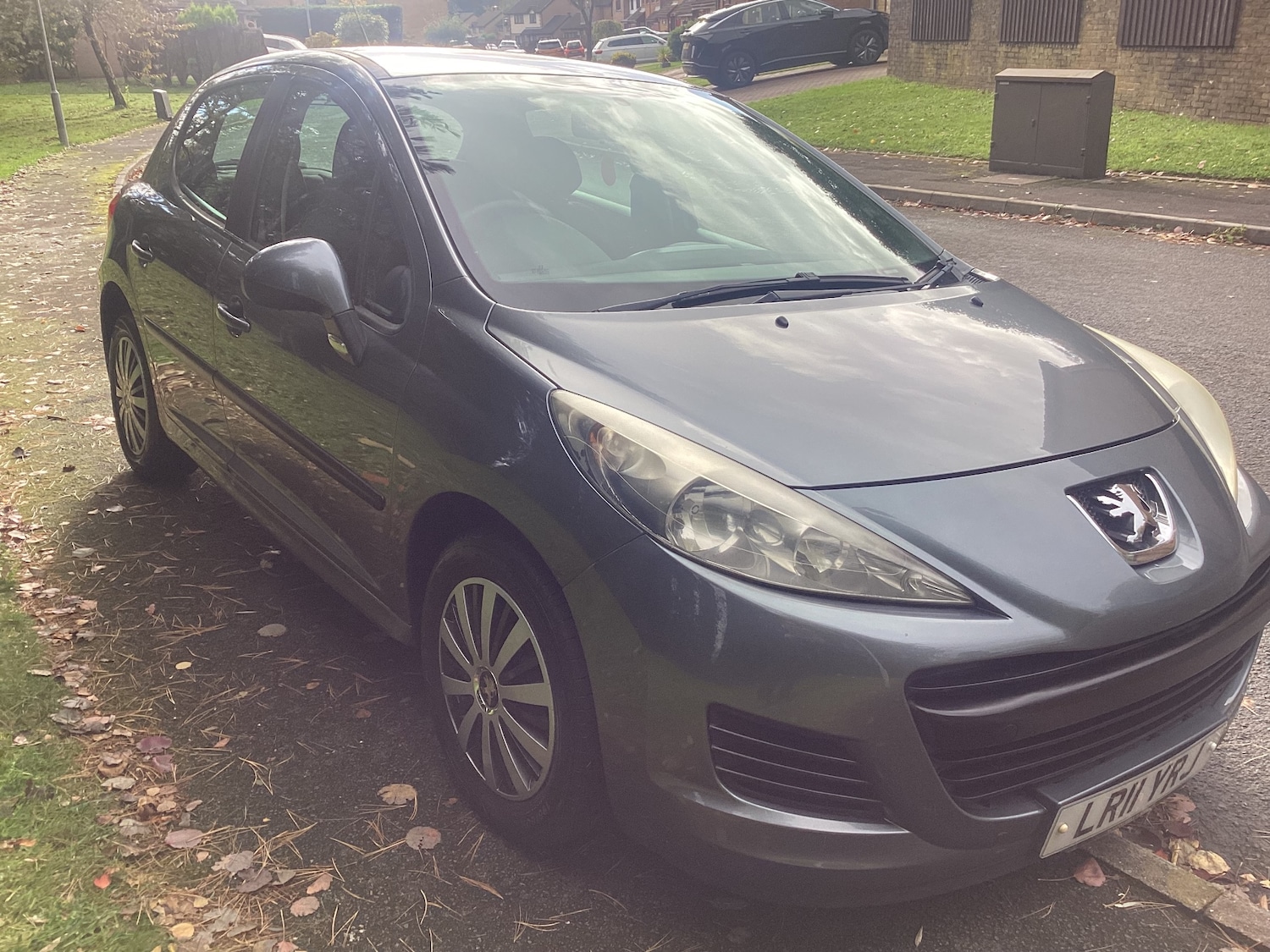 Used Peugeot 207 2011 for sale - 76332056: Photo 3