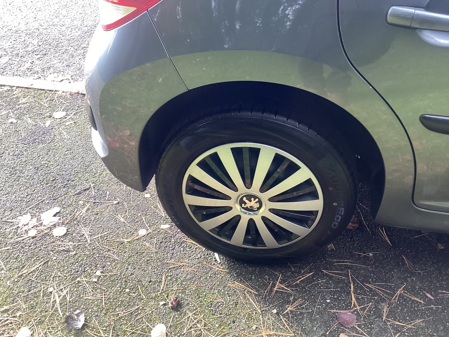 Used Peugeot 207 2011 for sale - 76332056: Photo 4