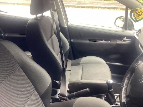 Used Peugeot 207 2012 for sale - 76309768: Photo 10