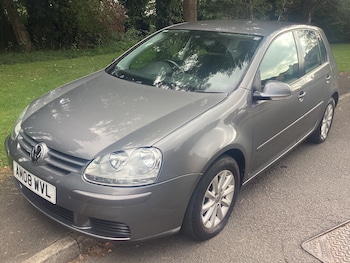 Volkswagen - Golf