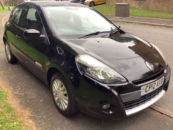 Used Renault Clio 2012 for sale - 76243108: Photo 3