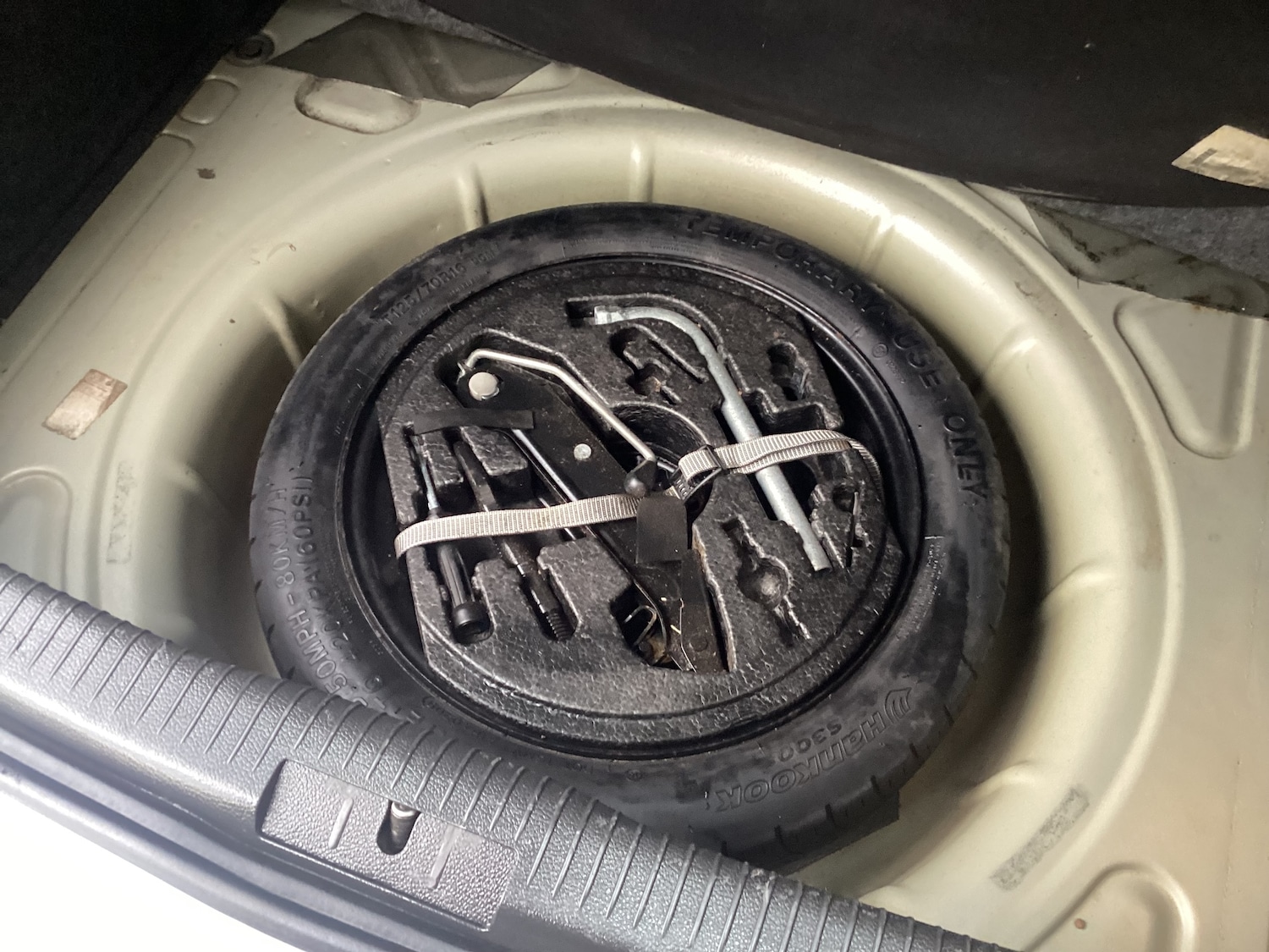 Used Volkswagen Golf 2009 for sale - 77069858: Photo 10