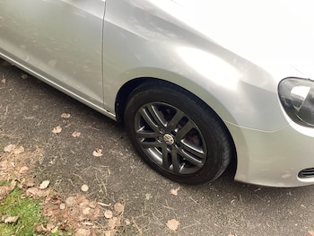 Used Volkswagen Golf 2009 for sale - 77069858: Photo