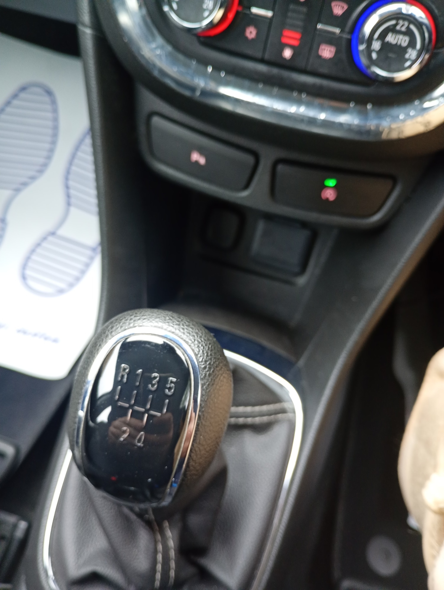 Used Vauxhall Mokka 2015 for sale - 77450137: Photo 7