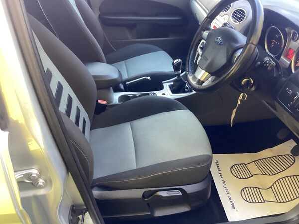 Used Ford Focus 2009 for sale - 76242919: Photo 12