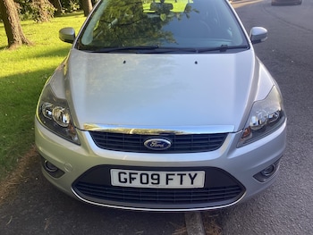 Used Ford Focus 2009 for sale - 76242919: Photo 2