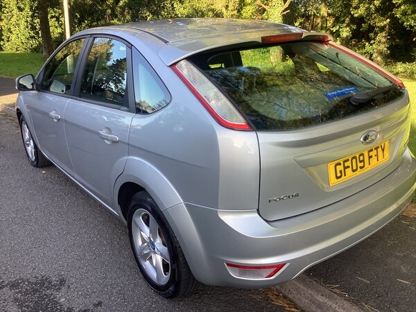 Used Ford Focus 2009 for sale - 76242919: Photo 8