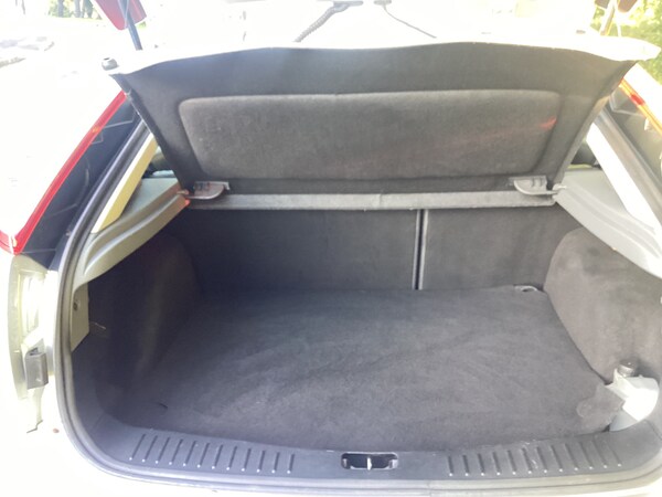Used Ford Focus 2009 for sale - 76242919: Photo 9